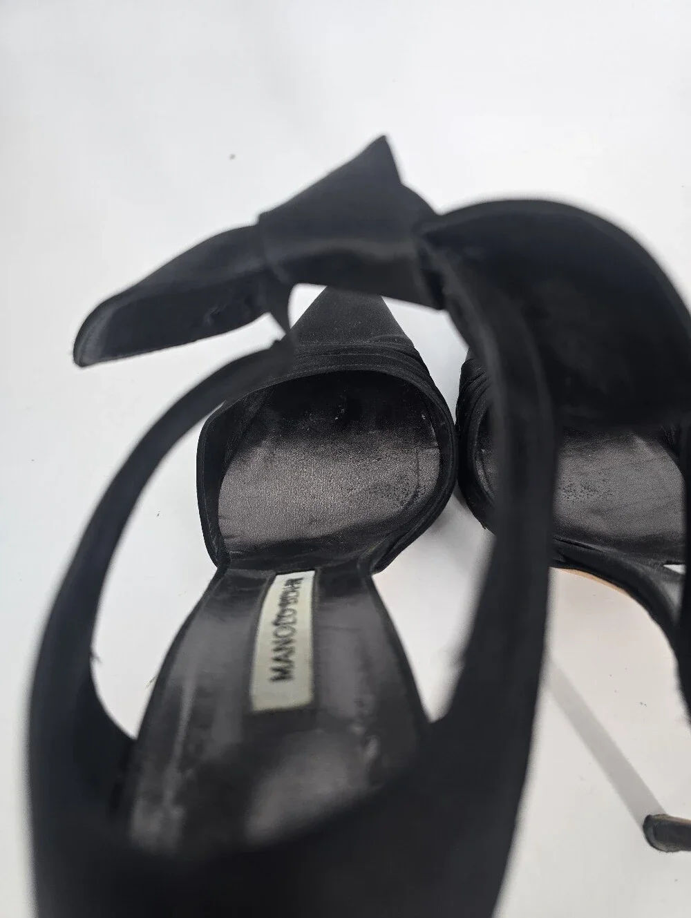 Manolo Blahnik Black Satin Bow Front Point Toe Pumps Size 37